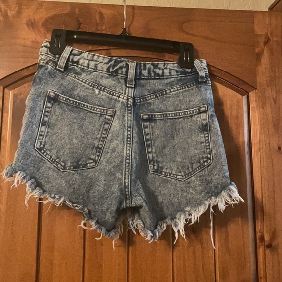 High waisted cutoff jean shorts 80’s - Picture 2 of 2